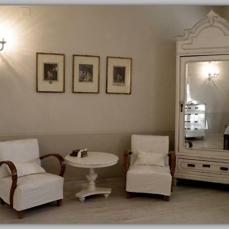 Bed and Breakfast Cascina Luvot Мелаццо Экстерьер фото