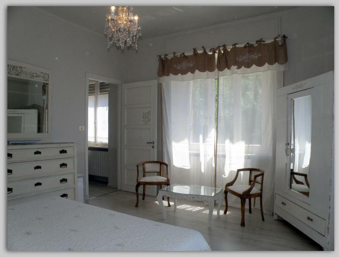 Bed and Breakfast Cascina Luvot Мелаццо Экстерьер фото