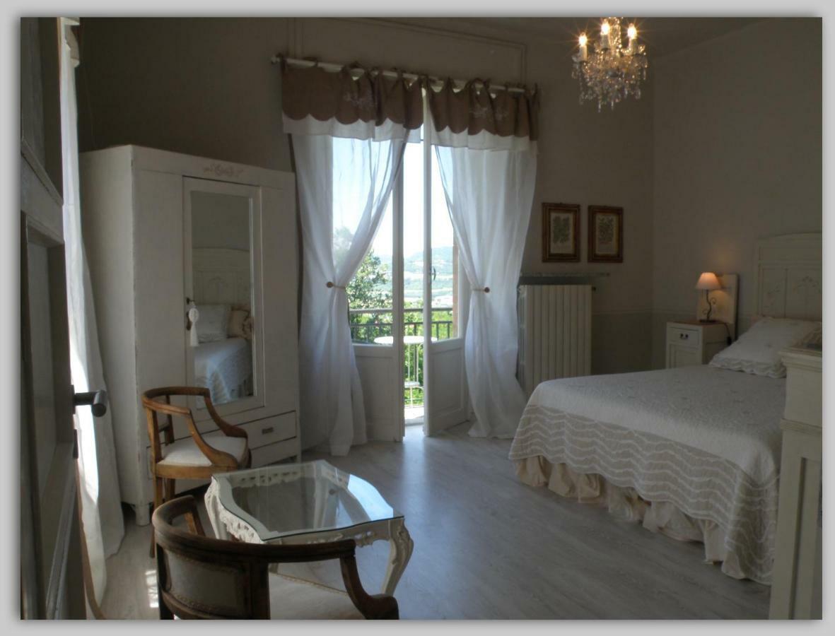 Bed and Breakfast Cascina Luvot Мелаццо Экстерьер фото