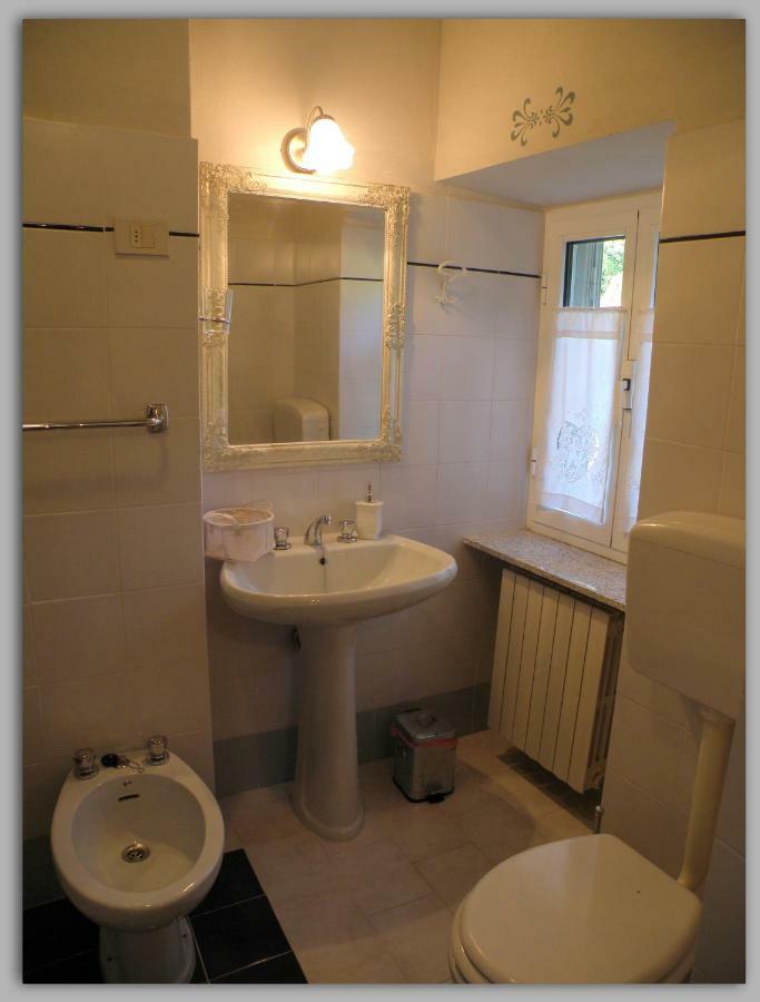 Bed and Breakfast Cascina Luvot Мелаццо Экстерьер фото