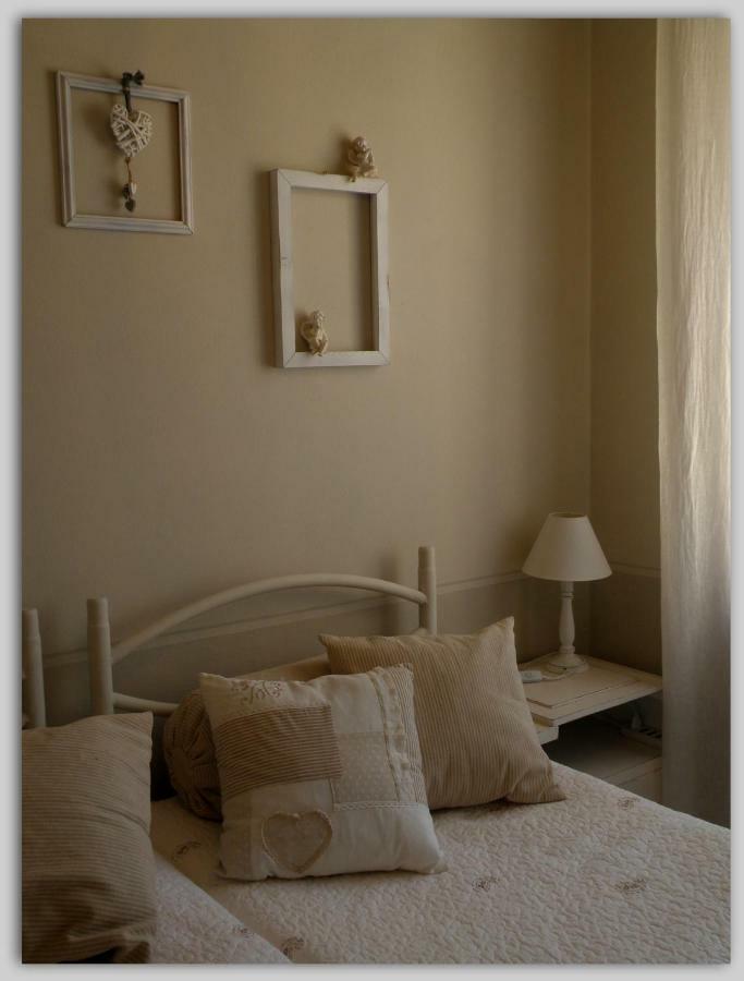 Bed and Breakfast Cascina Luvot Мелаццо Экстерьер фото