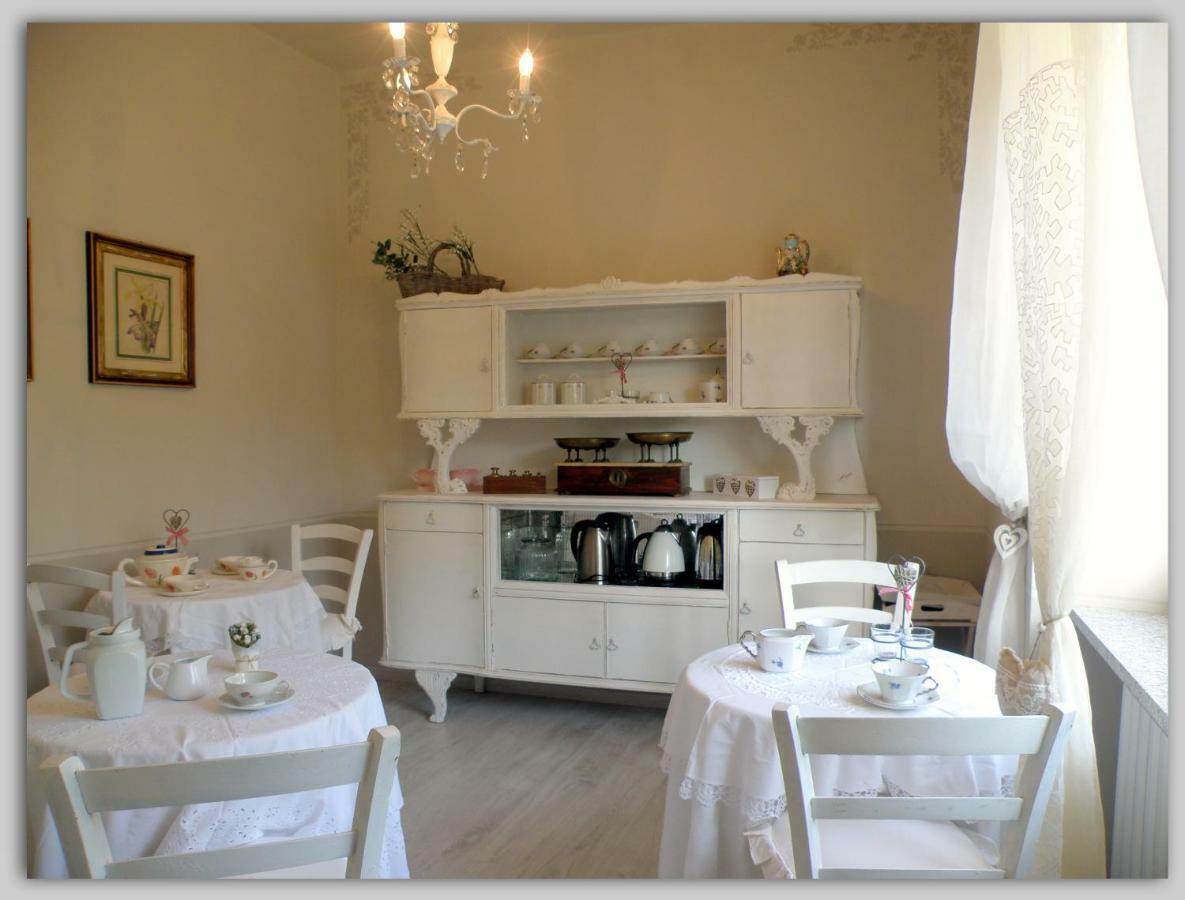 Bed and Breakfast Cascina Luvot Мелаццо Экстерьер фото