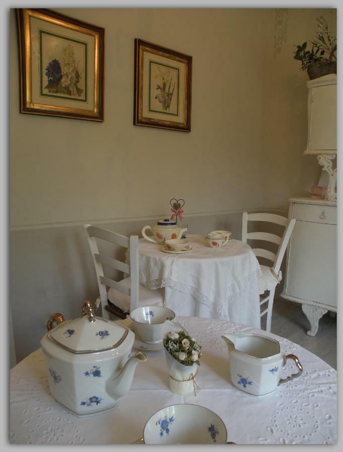 Bed and Breakfast Cascina Luvot Мелаццо Экстерьер фото