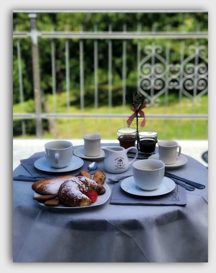 Bed and Breakfast Cascina Luvot Мелаццо Экстерьер фото